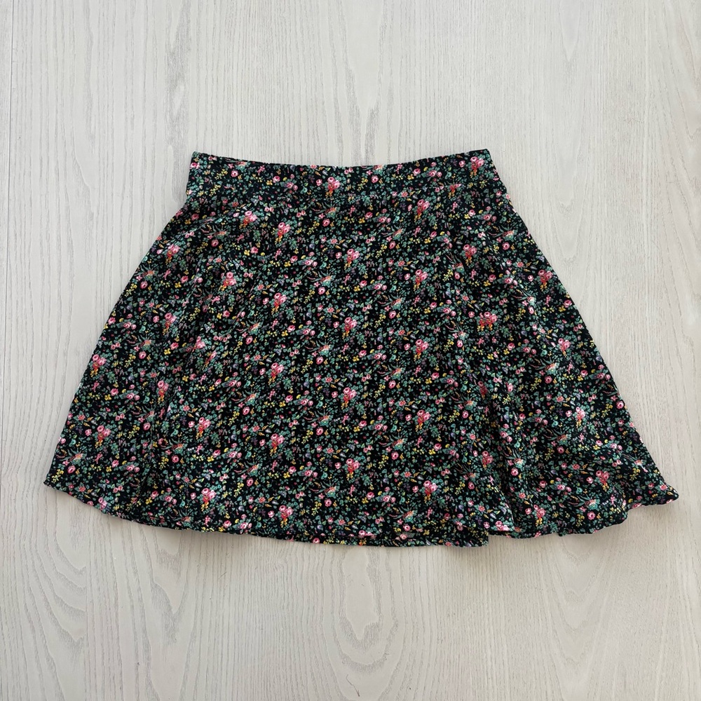 Honey Punch Women’s Floral Black Skirt Size Small